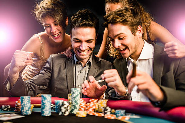 surgagg Capsa Banting multiplayer table with live card arrangement